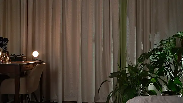 Snapshot of ImMariaAndYouStayHere chatting on February 13, 2025, 3:18 am ImMariaAndYouStayHere online show from February 13, 2025, 3:18 am