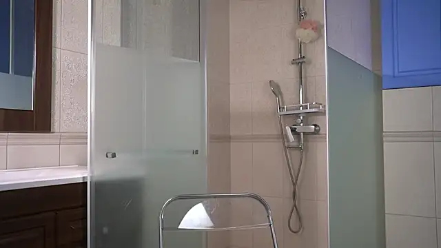 Snapshot of ImMariaAndYouStayHere chatting on February 7, 2025, 11:24 pm ImMariaAndYouStayHere online show from February 7, 2025, 11:24 pm