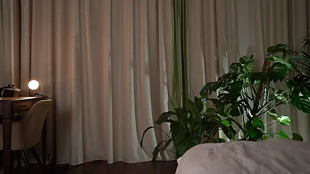 Snapshot of ImMariaAndYouStayHere chatting on February 6, 2025, 2:44 am ImMariaAndYouStayHere online show from February 6, 2025, 2:44 am