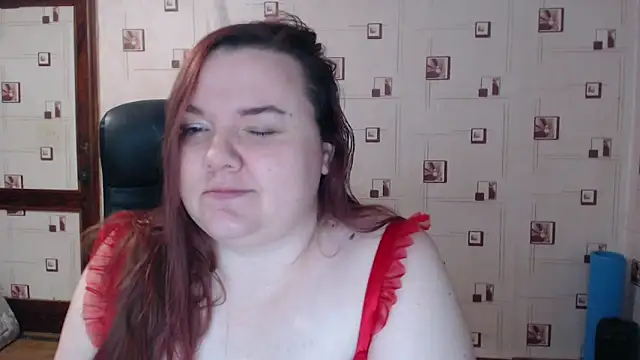 TasyaBigTTs online show from December 20, 2025, 2:20 pm