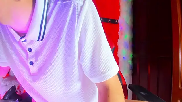 LilOwen  online show from February 19, 2026, 8:17 pm