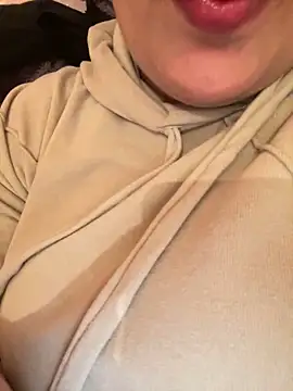 Snapshot of Samarr_9and chatting on January 3, 2025, 1:46 pm Samarr 9and online show from January 3, 2025, 1:46 pm