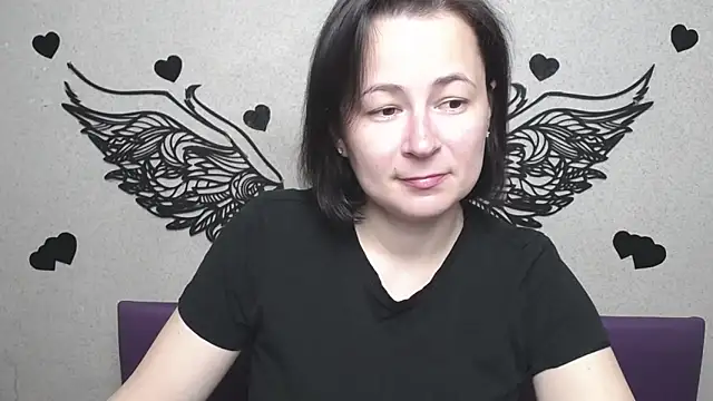 Snapshot of MarieSho chatting on May 3, 2026, 5:05 pm MarieSho online show from May 3, 2026, 5:05 pm