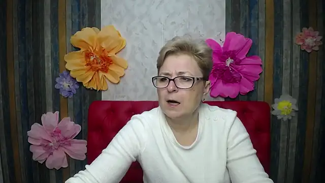 EmiliaGree online show from April 28, 2026, 5:17 pm