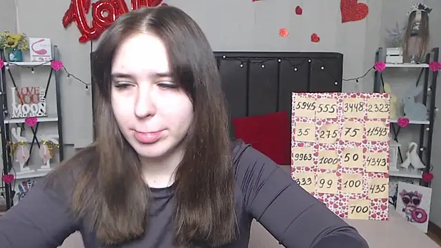 LauraHlot online show from March 21, 2025, 7:00 am