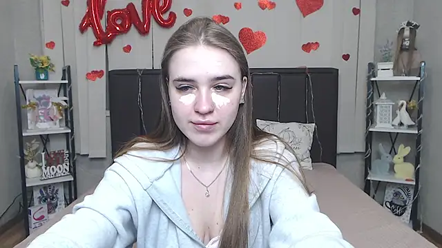 LauraHlot online show from February 28, 2026, 6:51 pm