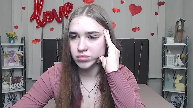 LauraHlot online show from March 8, 2026, 2:04 am