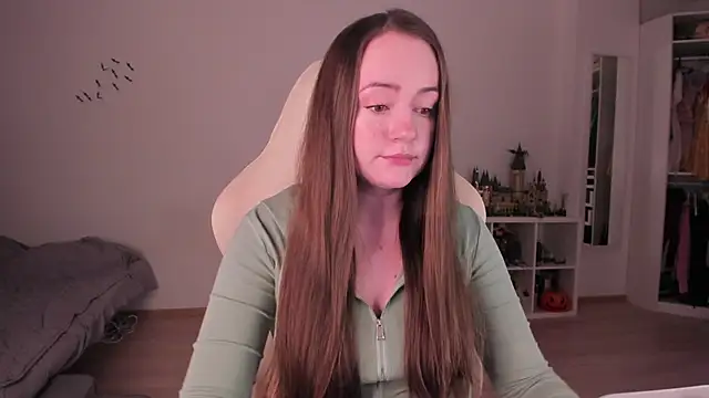 Snapshot of WalkingGirl chatting on December 2, 2025, 4:52 pm WalkingGirl online show from December 2, 2025, 4:52 pm