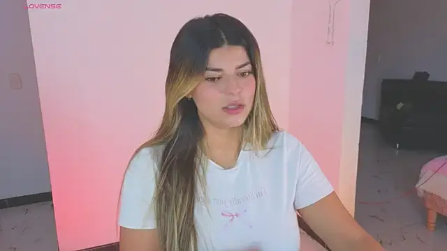 Snapshot of Thamy_stark chatting on September 9, 2025, 2:04 pm Thamy stark online show from September 9, 2025, 2:04 pm