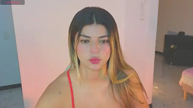 Snapshot of Thamy_stark chatting on September 10, 2025, 2:27 pm Thamy stark online show from September 10, 2025, 2:27 pm