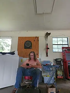 Snapshot of coolbrease10 chatting on July 4, 2026, 7:51 pm coolbrease10 online show from July 4, 2026, 7:51 pm