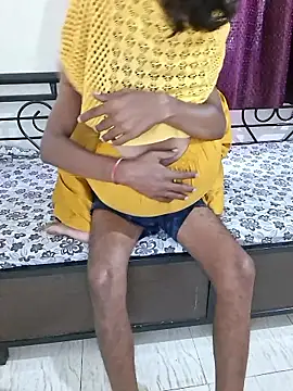 Snapshot of Nitya-Mahesh chatting on June 14, 2026, 9:43 am Nitya-Mahesh online show from June 14, 2026, 9:43 am