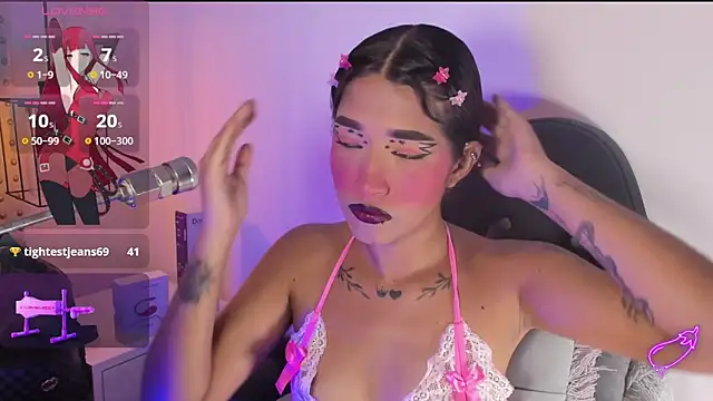 baby naughty1  online show from February 13, 2025, 1:26 pm