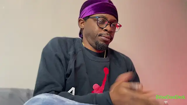 MobyDxck online show from December 15, 2025, 7:31 pm