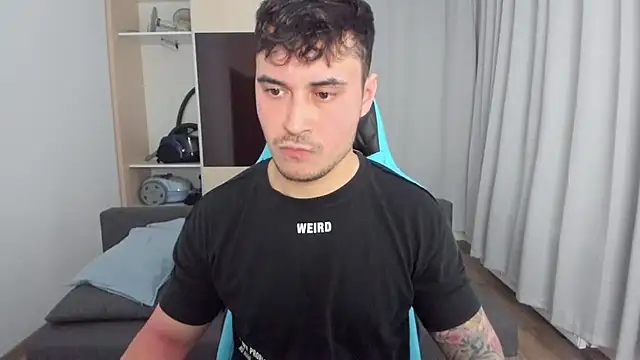 MatMalonne online show from December 22, 2025, 2:17 pm