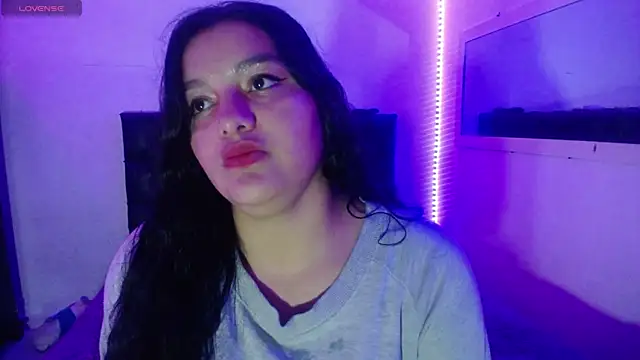 Snapshot of Laurenkenner_ chatting on October 9, 2025, 7:58 pm Laurenkenner online show from October 9, 2025, 7:58 pm