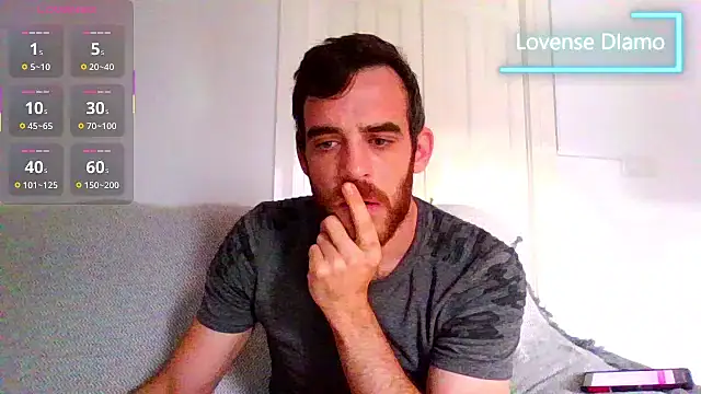 Snapshot of _NakedChef_ chatting on October 17, 2025, 8:50 am  NakedChef  online show from October 17, 2025, 8:50 am