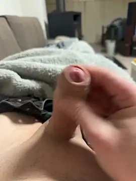 Snapshot of Andy-370 chatting on December 3, 2025, 3:33 pm Andy-370 online show from December 3, 2025, 3:33 pm