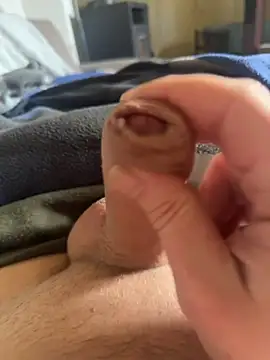 Snapshot of Andy-370 chatting on March 15, 2026, 12:12 pm Andy-370 online show from March 15, 2026, 12:12 pm