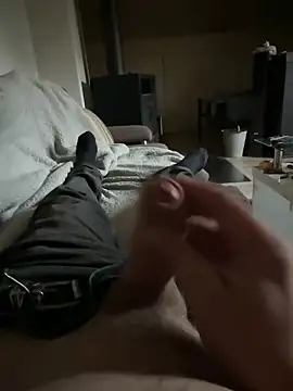 Snapshot of Andy-370 chatting on September 9, 2025, 2:04 pm Andy-370 online show from September 9, 2025, 2:04 pm