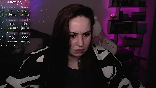 Snapshot of SexyWitch_666 chatting on March 4, 2025, 4:17 am SexyWitch 666 online show from March 4, 2025, 4:17 am
