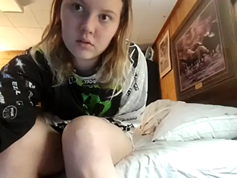 Snapshot of Ryan_and_Aurora chatting on January 8, 2026, 11:11 pm Ryan and Aurora online show from January 8, 2026, 11:11 pm