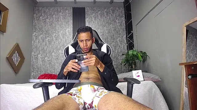 alex bigcock11 online show from February 26, 2025, 12:16 pm