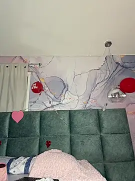 kiim taaylor online show from February 18, 2026, 11:39 am