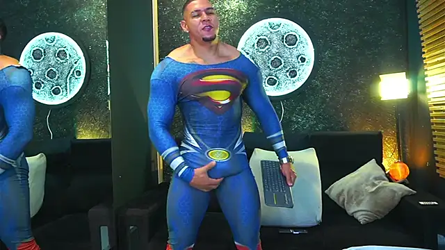 MassimoWalton2 online show from March 15, 2025, 1:29 pm