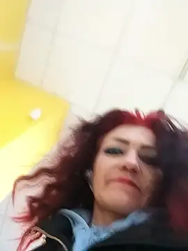 Snapshot of SweetLeila40 chatting on April 28, 2026, 4:55 pm SweetLeila40 online show from April 28, 2026, 4:55 pm