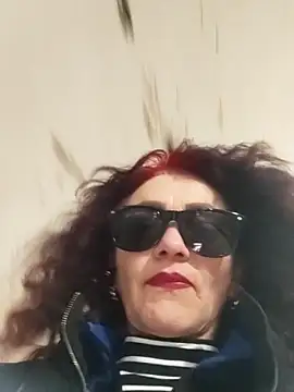 Snapshot of SweetLeila40 chatting on March 23, 2026, 12:27 pm SweetLeila40 online show from March 23, 2026, 12:27 pm