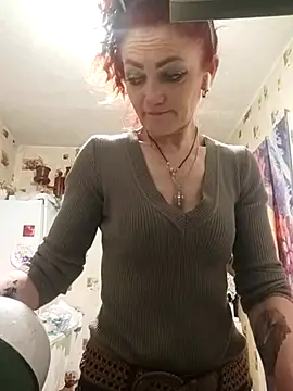 Snapshot of SweetLeila40 chatting on March 25, 2026, 9:14 pm SweetLeila40 online show from March 25, 2026, 9:14 pm