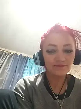Snapshot of SweetLeila40 chatting on May 3, 2026, 11:52 pm SweetLeila40 online show from May 3, 2026, 11:52 pm