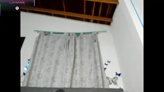 Snapshot of Laila_Laly chatting on April 29, 2026, 3:49 pm Laila Laly online show from April 29, 2026, 3:49 pm