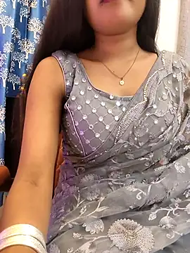 yhona darling online show from April 24, 2026, 4:09 pm