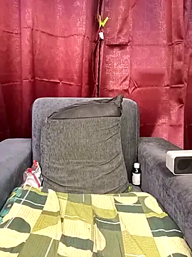 Snapshot of Hot_Urvi chatting on March 17, 2025, 7:35 am Hot Urvi online show from March 17, 2025, 7:35 am