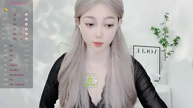 Happy-Minnie online show from December 5, 2024, 9:44 pm