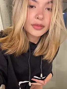 Odett  online show from February 1, 2026, 11:14 pm