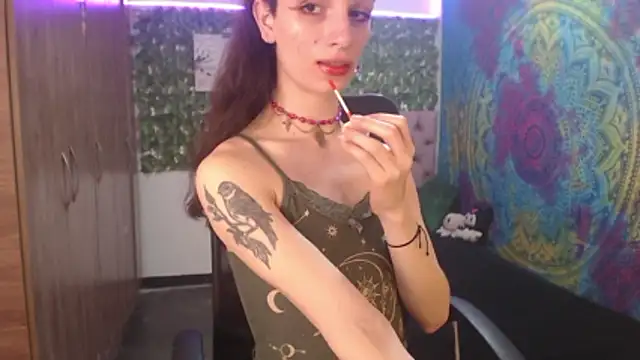 BurningVenus12 online show from January 14, 2026, 5:05 pm