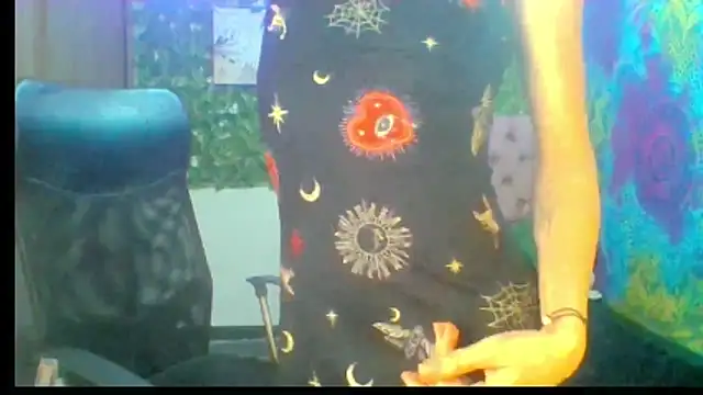 Snapshot of BurningVenus12 chatting on January 17, 2026, 5:44 am BurningVenus12 online show from January 17, 2026, 5:44 am