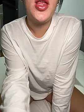 lilylush24 online show from March 18, 2025, 11:22 am