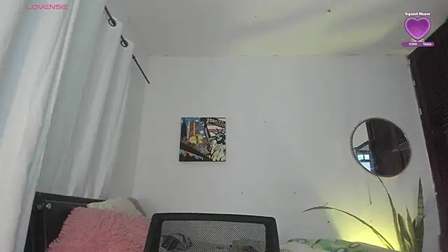 Snapshot of Sophie_sweett19 chatting on November 11, 2025, 1:22 am Sophie sweett19 online show from November 11, 2025, 1:22 am