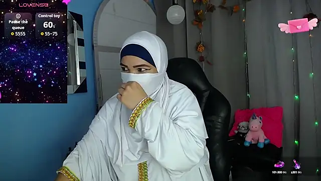 Snapshot of Falak-Yasin chatting on September 12, 2025, 12:16 pm Falak-Yasin online show from September 12, 2025, 12:16 pm