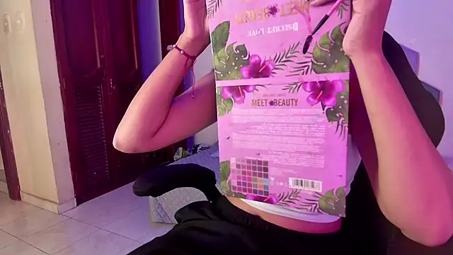 Horny tgn online show from November 10, 2025, 12:21 pm