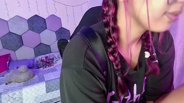 Horny tgn online show from December 5, 2025, 5:22 pm