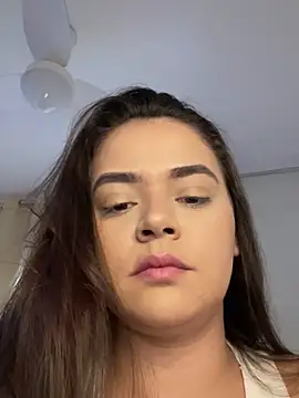 Snapshot of rebeccaareys chatting on July 20, 2026, 6:32 pm rebeccaareys online show from July 20, 2026, 6:32 pm