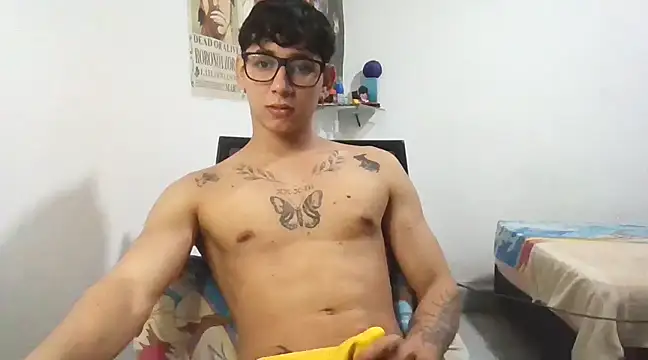 Dillom420 online show from March 11, 2025, 5:13 am