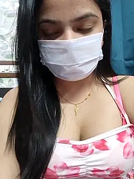 Myloveurvi online show from November 8, 2025, 10:52 am