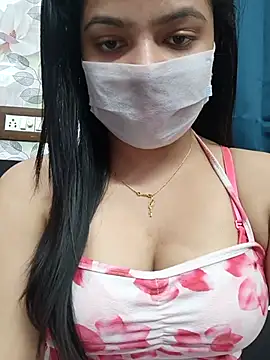 Myloveurvi online show from November 7, 2025, 11:04 am