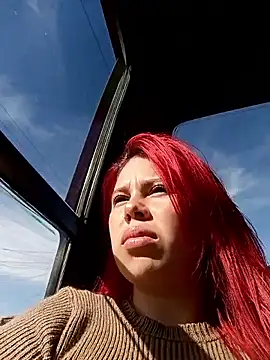 aurora sky11 online show from September 25, 2025, 8:37 pm